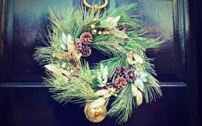 Christmas Door Décor Ideas